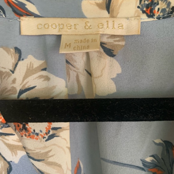 Light blue V neck floral blouse - Picture 2 of 3